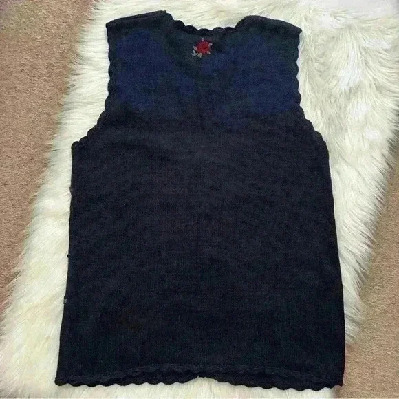 Vintage Capacity Floral and Plaid Bow Knit Vest Large - Picture 5 of 7